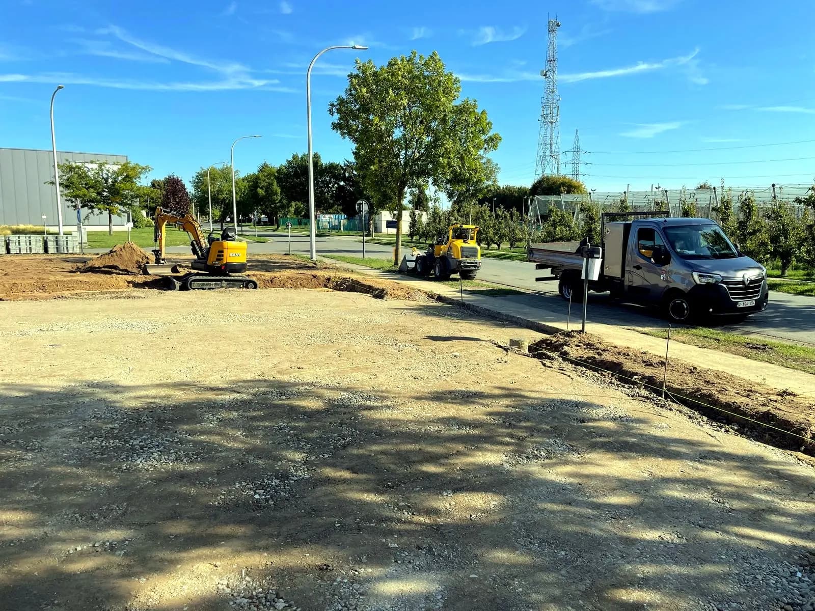 Ploeg van Jumaco Projects aan het werk op een grondwerf